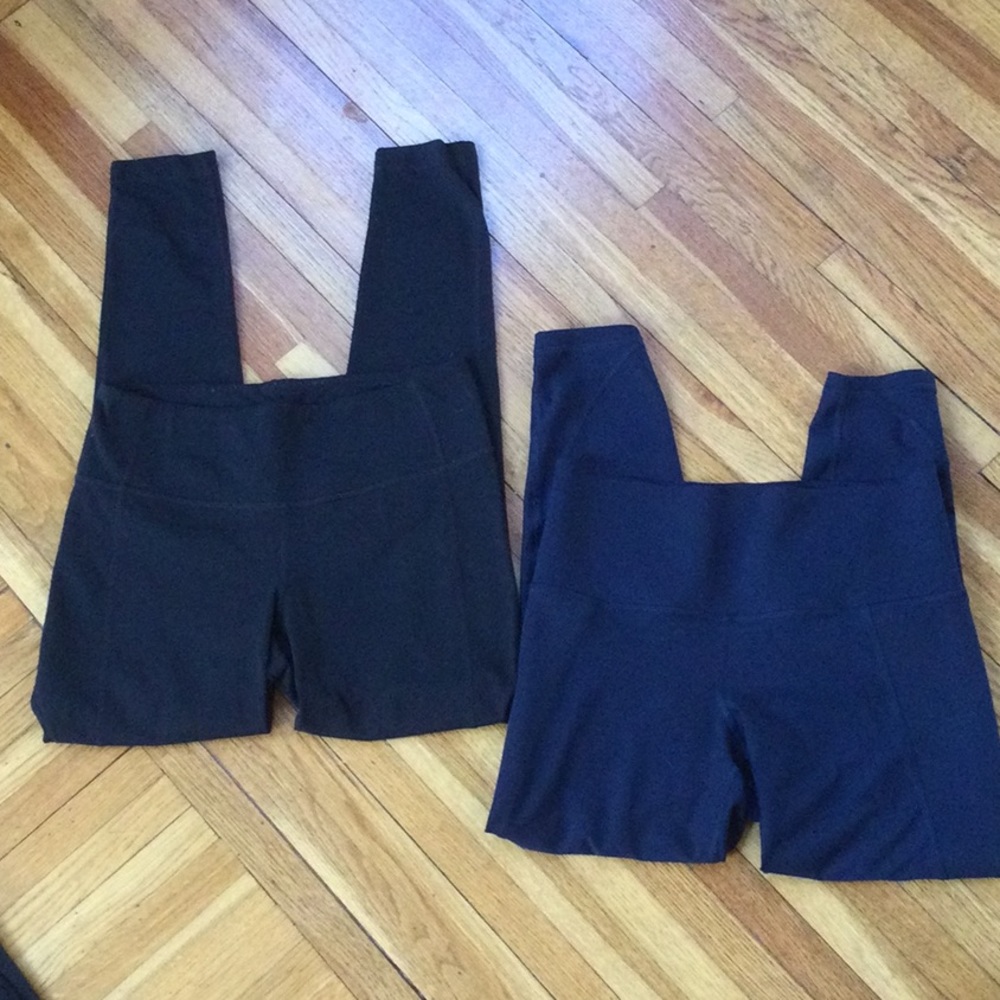 Bundle of Medium athletic leggings